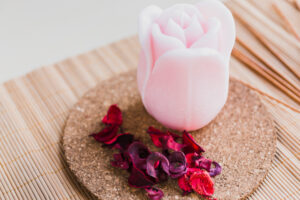 Trandafiri din săpun fără parfum pentru persoanele sensibile: tot ce trebuie să știi